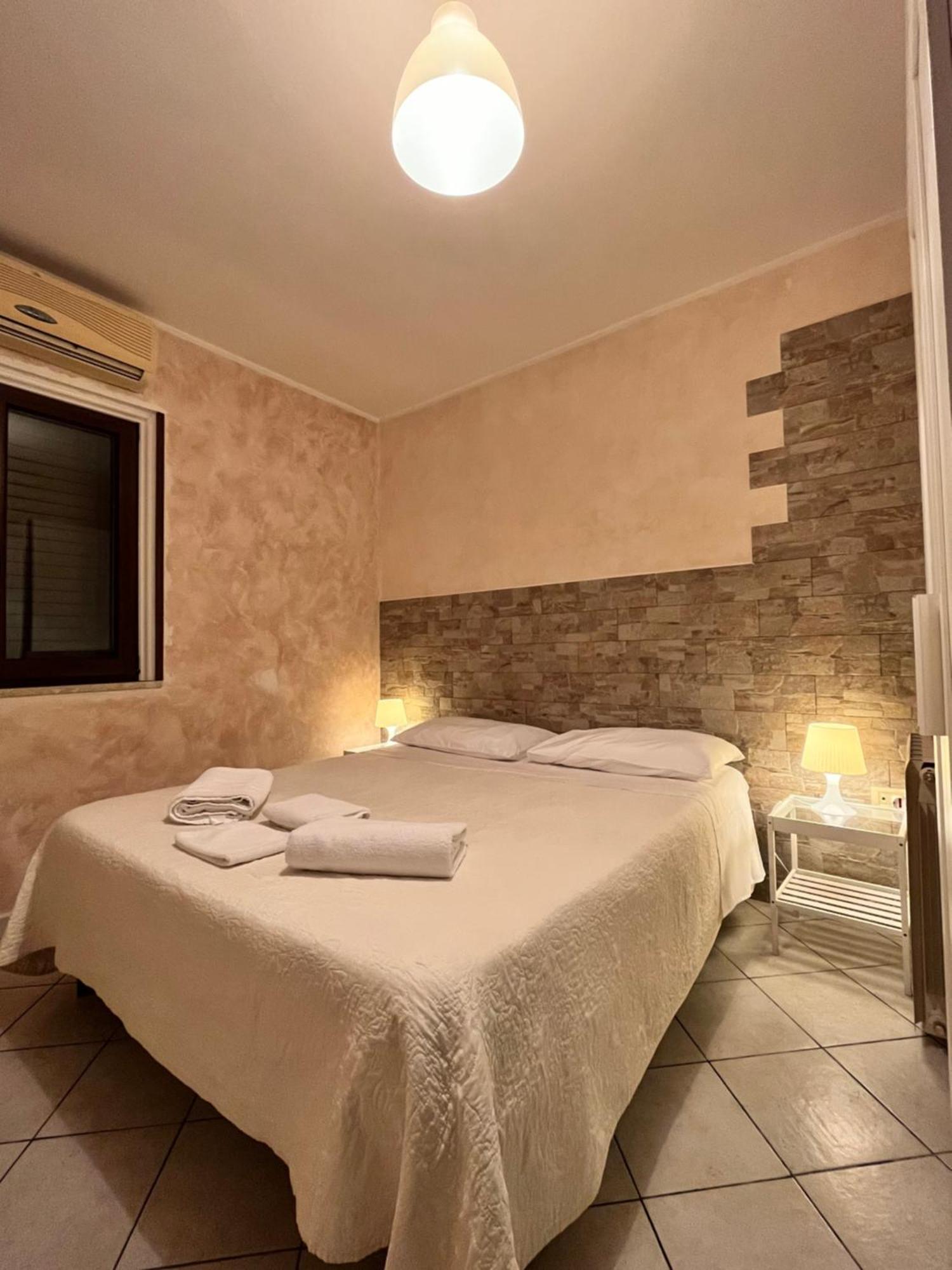 B&B Ar Colle 2 瓦尔蒙托内 外观 照片